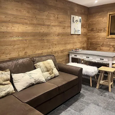 Cabiné Rénové, Accès Ski, 5 Pers. à Plagne Centre - Fr-1-351-271