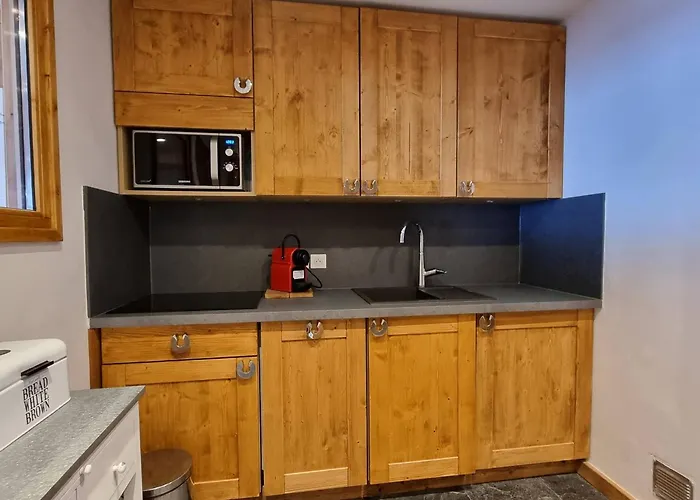 Cabiné Rénové, Accès Ski, 5 Pers. à Plagne Centre - Fr-1-351-271 *